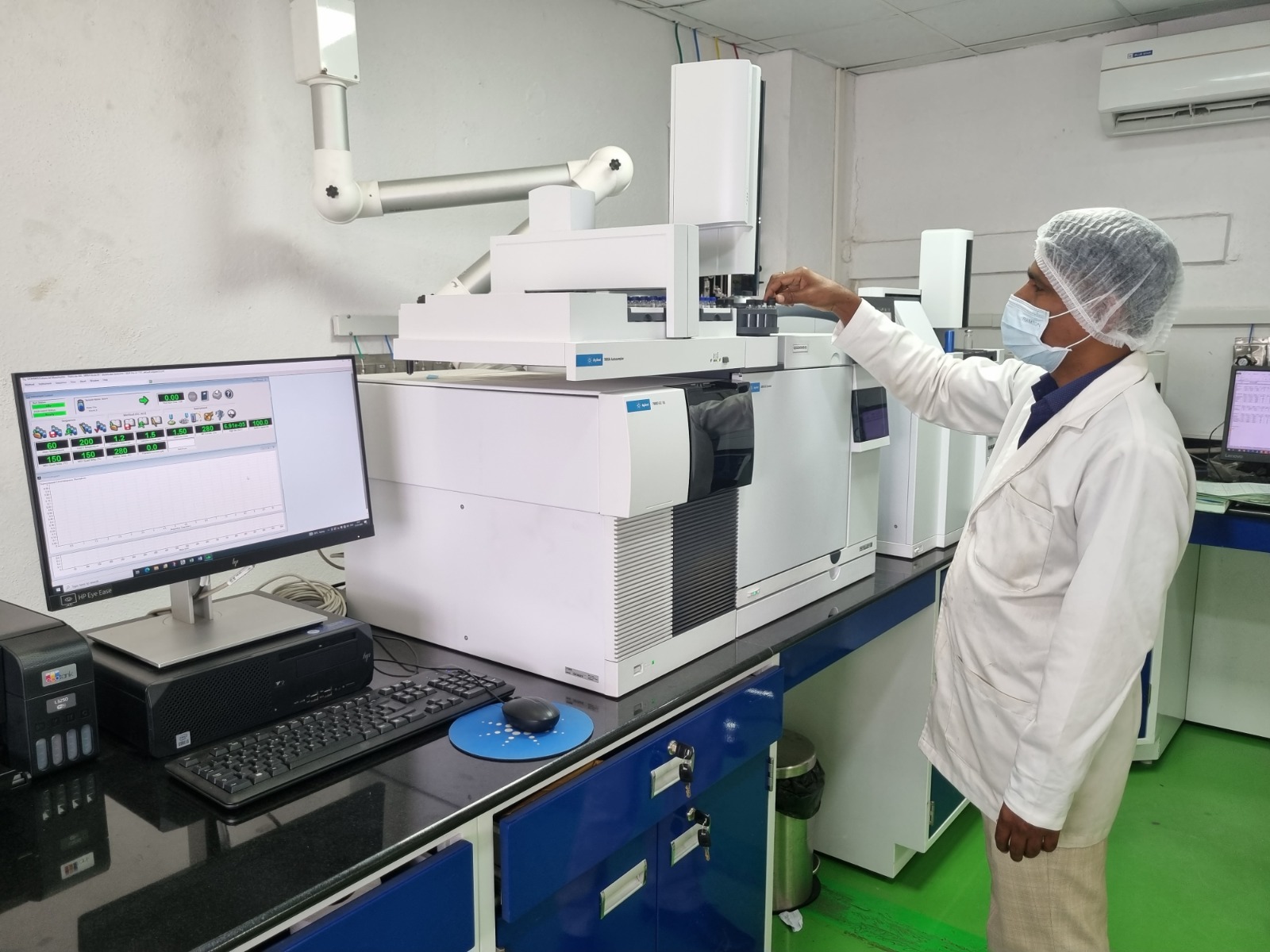 Analytical Instrument 6
